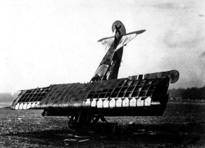 Wrecked German fighter plane in November 1918