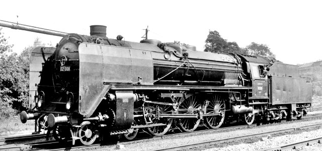 WP Schnellzuglok BR 02