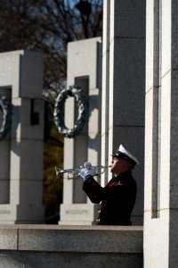 Wreath laying commemorating the 75th anniversary of the attack on Pearl Harbor. (30953693384)