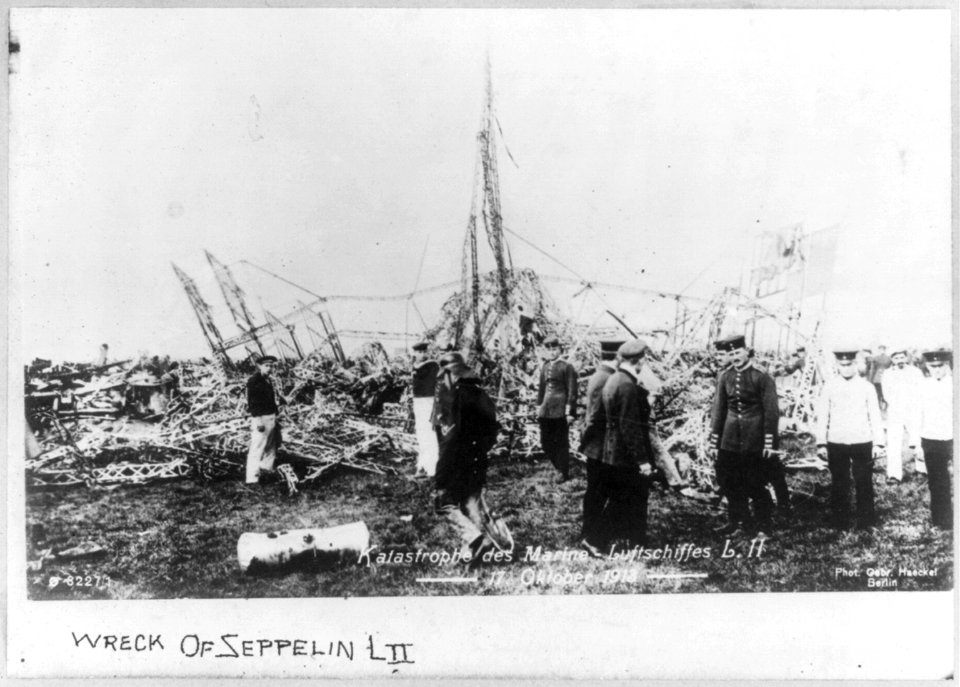 Wreck of German Naval airship L.2, Oct. 17, 1913 LCCN2002722159