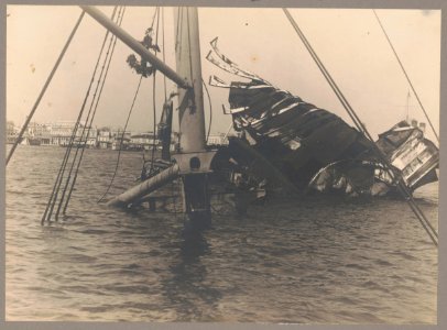Wreck of the Maine, Havana Harbor, Cuba LCCN91483129
