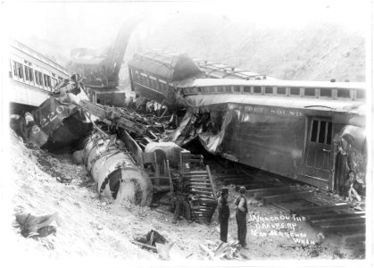 Wreck on the Chicago, Milwaukee & Puget Sound Railway, May 30, 1911, near Marnego, Wash. LCCN2003678110