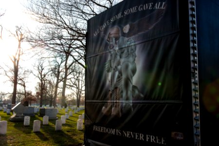 Wreaths Across America truck - rear (15819306038)