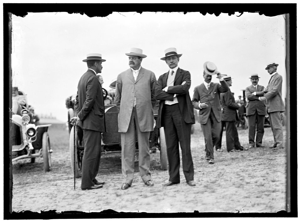 WRIGHT FLIGHTS, FORT MYER, VA, JULY 1909. SPECTATORS- ROBERT BACON; SEC. OF WAR DICKINSON; SEN. ELIHU ROOT LCCN2016863801