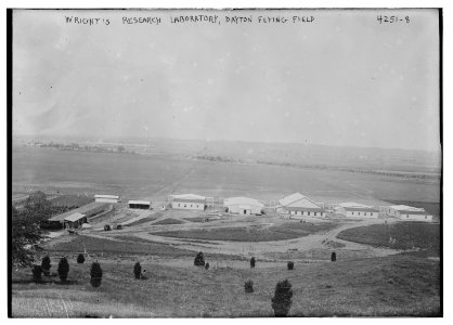 Wright's research laboratory, Dayton flying field LCCN2014704946