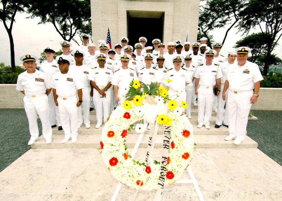 Wreath ceremony 090812-N-QL961-097