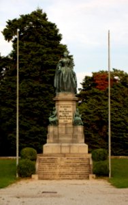 WrNeustadt Akademiepark MT-Denkmal 01