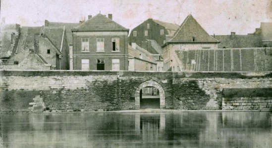 Wyck-Maastricht, Stenenwal & Waterpoort (Th Weijnen) (cropped)
