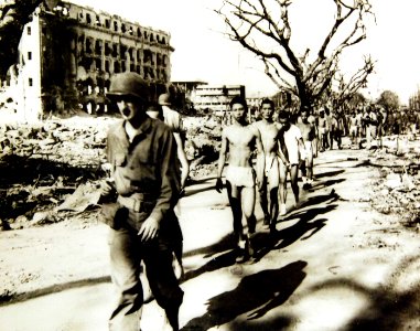 WWII Japanese Prisoners of War in the Philippines (33628878024)