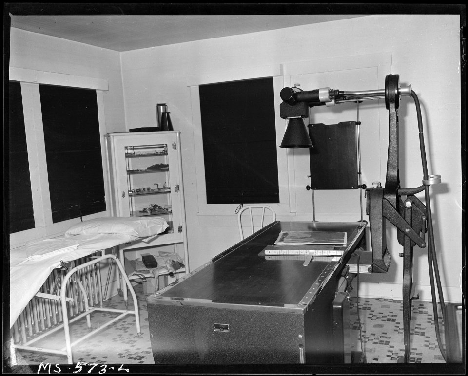 X-Ray room in dispensary at the mine. Columbia Steel Company, Columbia Mine, Columbia, Carbon County, Utah. - NARA - 540497