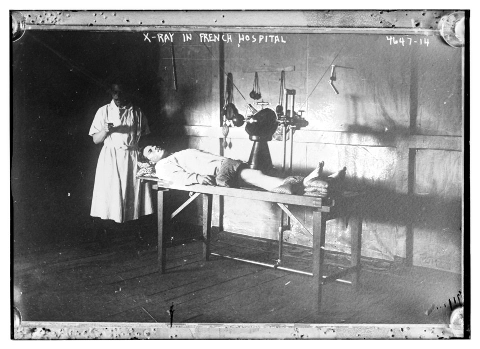 X-ray in French hospital LCCN2014707379