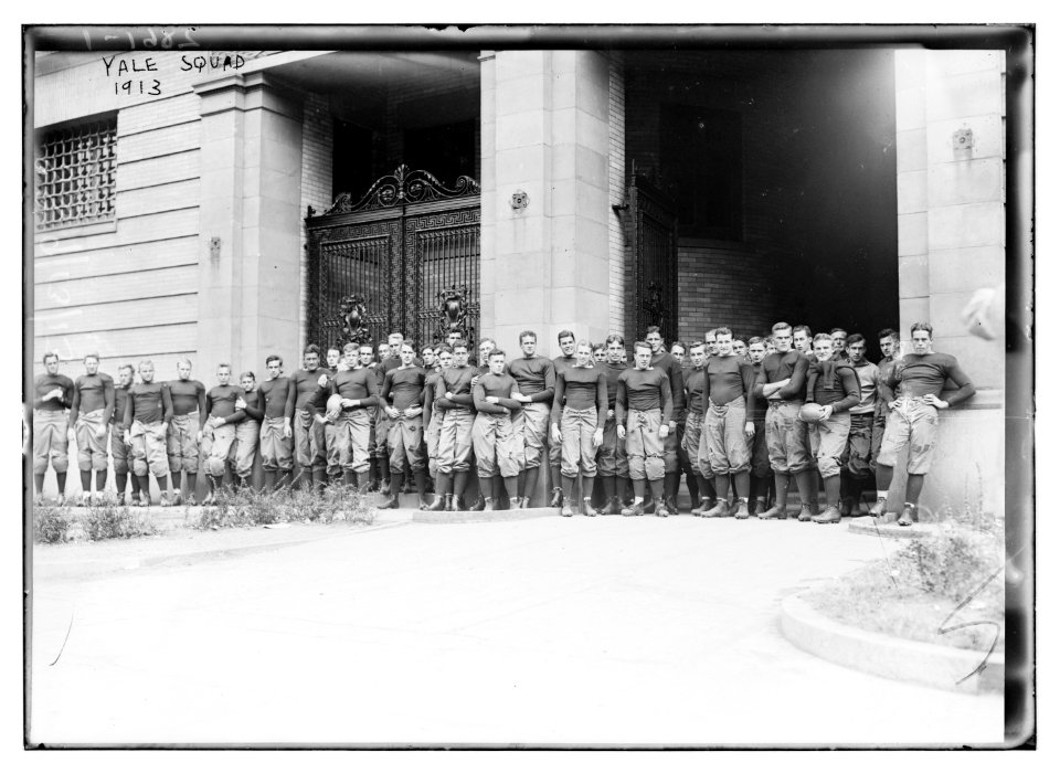 Yale Squad, 1913 LCCN2014694475