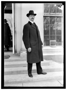 YAGER, DR. ARTHUR. GOV. GEN. OF PUERTO RICO LCCN2016865284