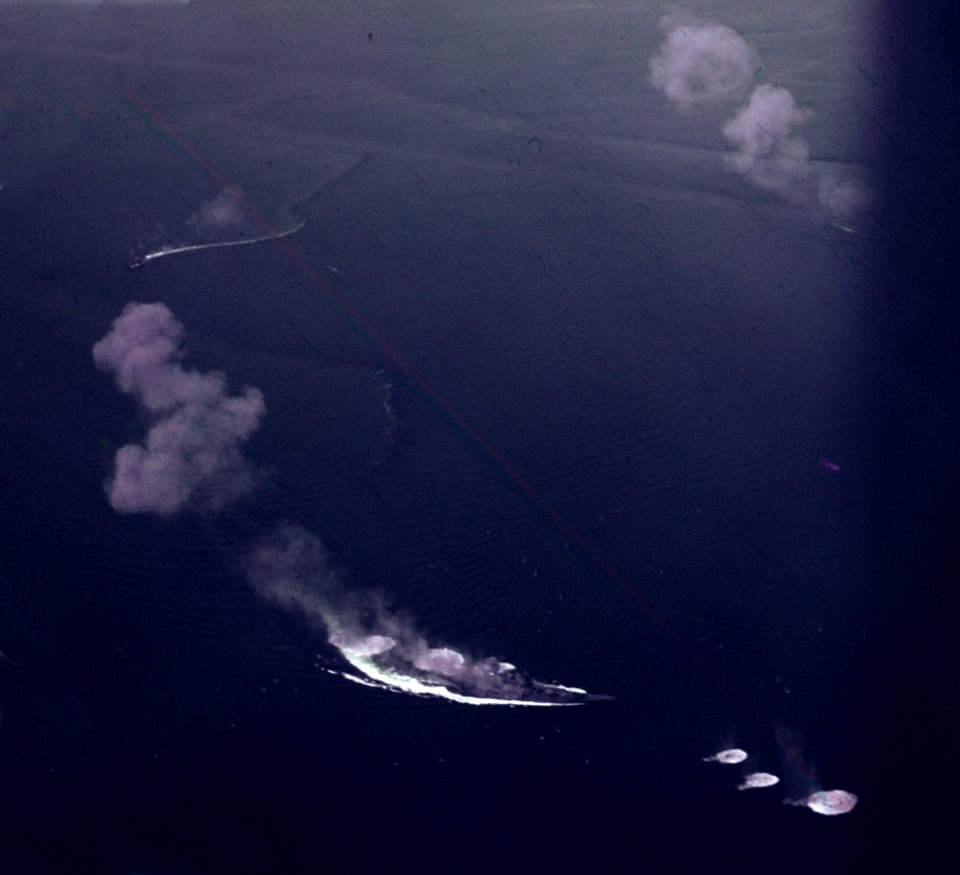 Yamato-class battleship under attack in the Sibuyan Sea on 24 October 1944 (S-475.13)