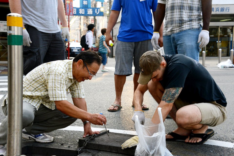 Yamato Station cleanup 130808-N-EI558-180