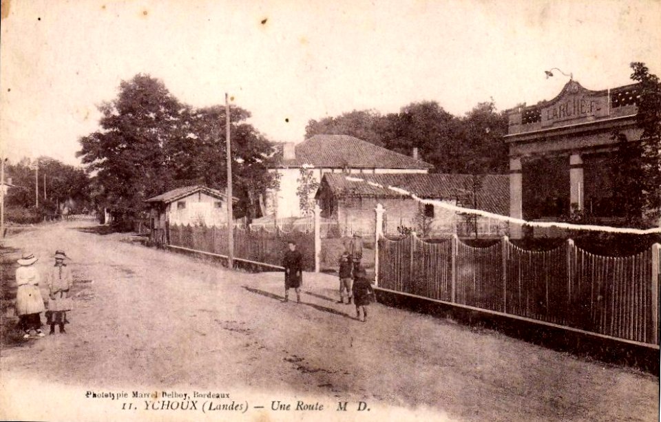 Ychoux - Bourg 1
