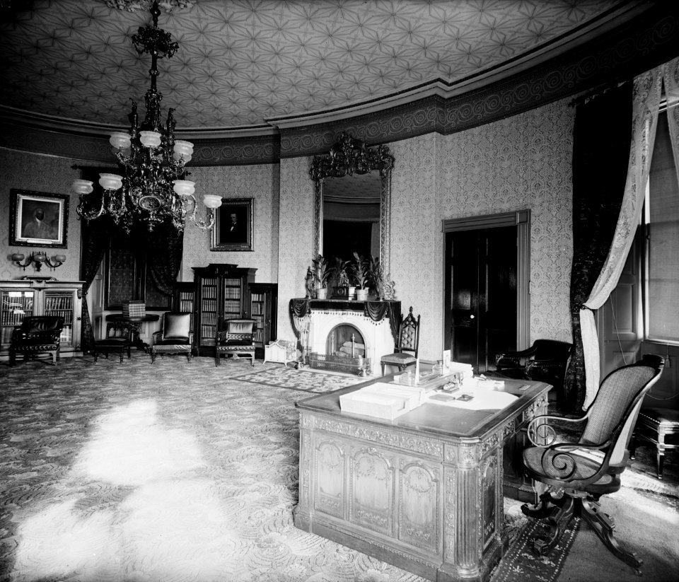 Yellow Oval Room 1886