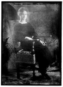 Yolanda Avezzana) Countess Theosies (i.e. Thieusies LCCN2014710061