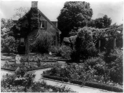 York Hall, York Co., Va., exterior, with flower garden in foreground) - Frances Benjamin Johnston, Washington, D.C LCCN89710777