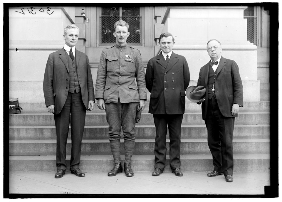 YORK, ALVIN. SGT., U.S.A.- REP. HULL OF TN; SGT. YORK; SEN. McKELLAR; SEN. CHAMBERLAIN LCCN2016869954