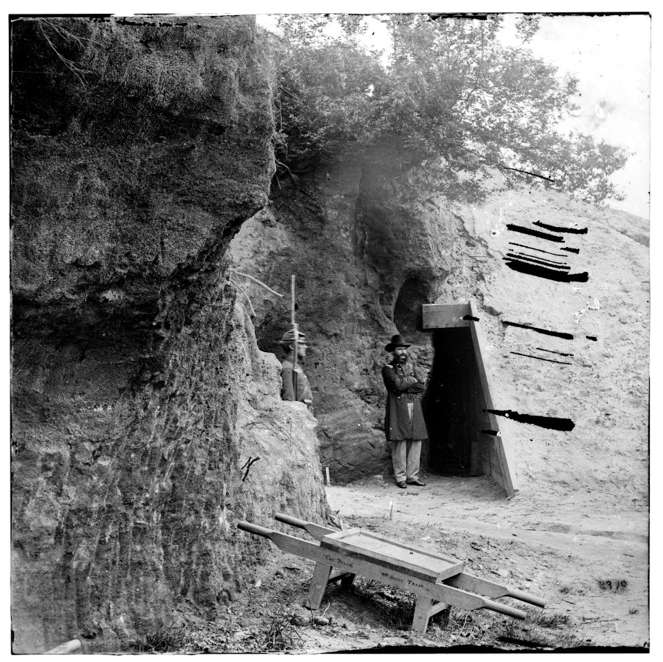 Yorktown, Virginia. Cornwallis cave. Used as a powder magazine by the Confederates LOC cwpb.01624
