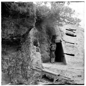Yorktown, Virginia. Cornwallis cave. Used as a powder magazine by the Confederates LOC cwpb.01624