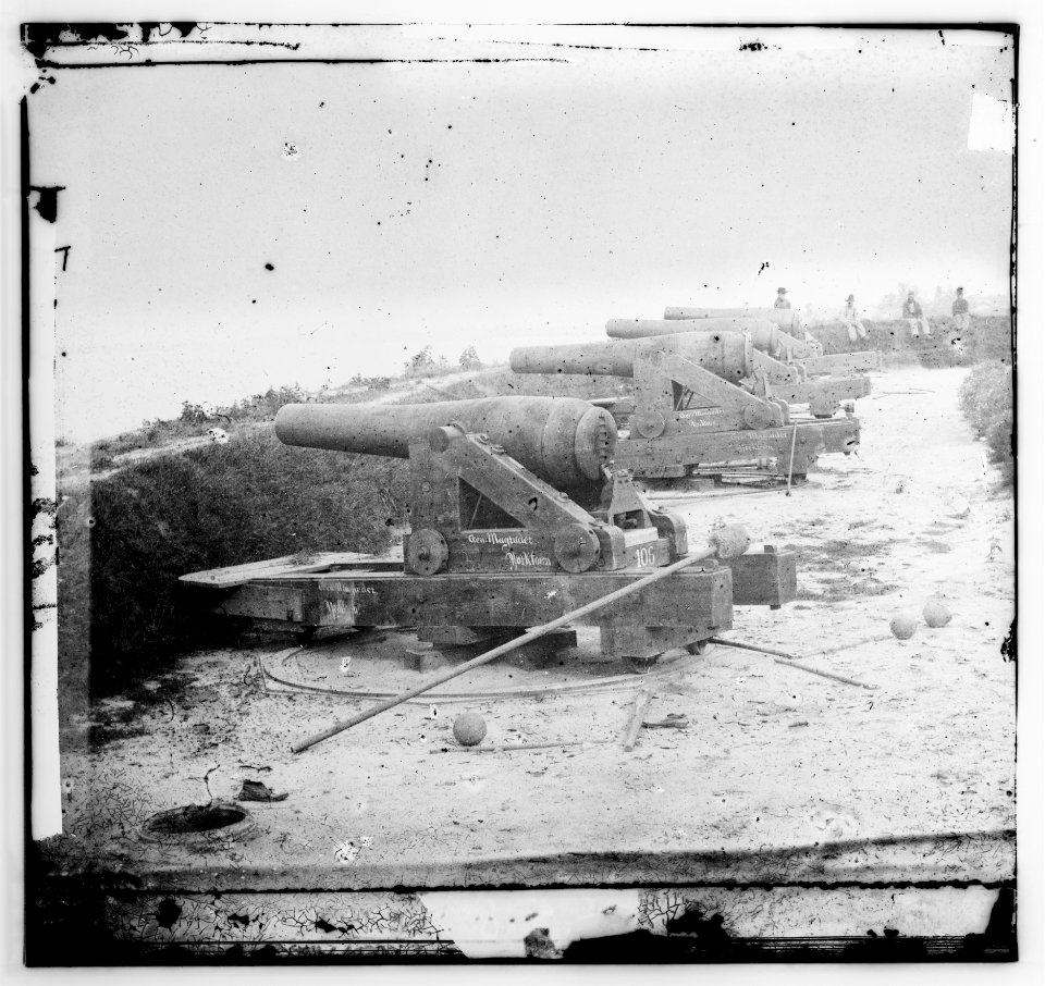 Yorktown, Va. Confederate water Battery Magruder, with Rodman smooth-bore siege guns LOC cwpb.01038