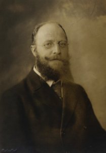 Young Thorvald Stauning
