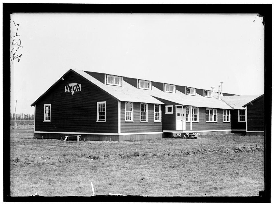 YOUNG MEN'S CHRISTIAN ASSOCIATION, BUILDINGS AND ACTIVITIES IN TRAINING CAMPS LCCN2016869123