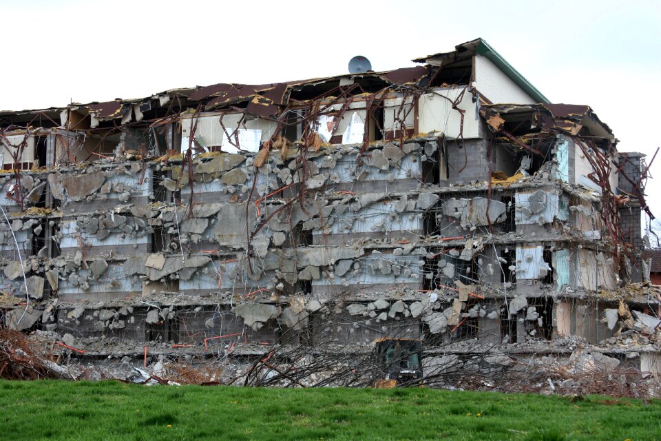 Damage structure demolish