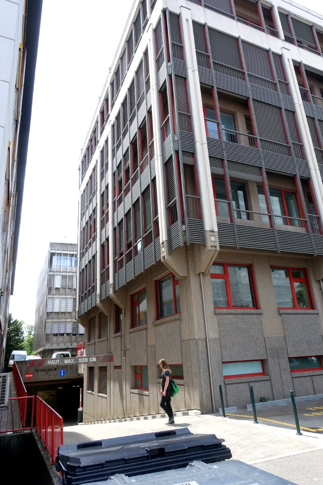 Yvoy-n4-SciencesIII-rampe