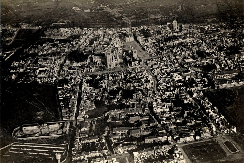 Ypres en 1915 en Belgique - Fonds Berthelé - 49Fi1653
