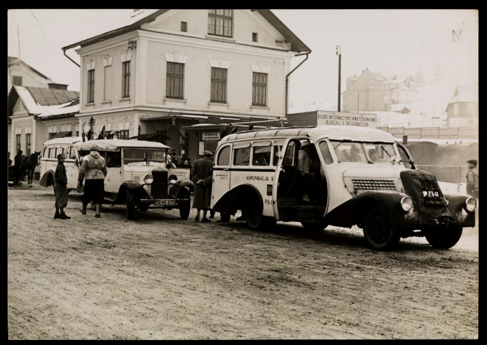 Zakopane, autobusy PKP