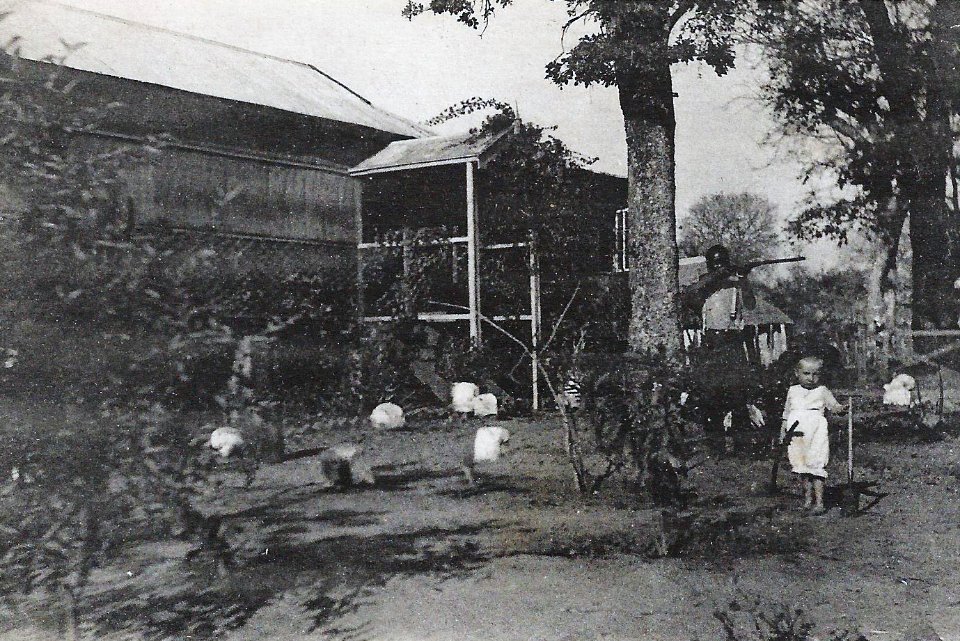 Zambèze-Maison missionnaire à Livingstone (cropped)