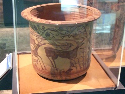 Zaragoza - Museo - Kalathos ibérico 02