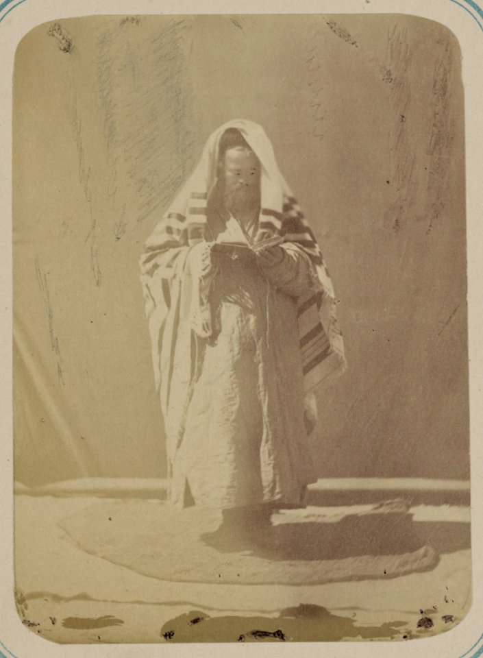 Zaravshanskii okrug. G. Samarkand. Chtenie piatiknizhiia LCCN2007682707