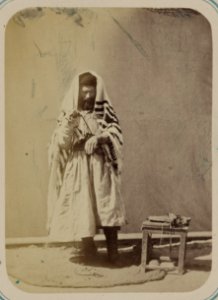 Zaravshanskii okrug. G. Samarkand. Prigotovlenie k molitvie LCCN2007682706