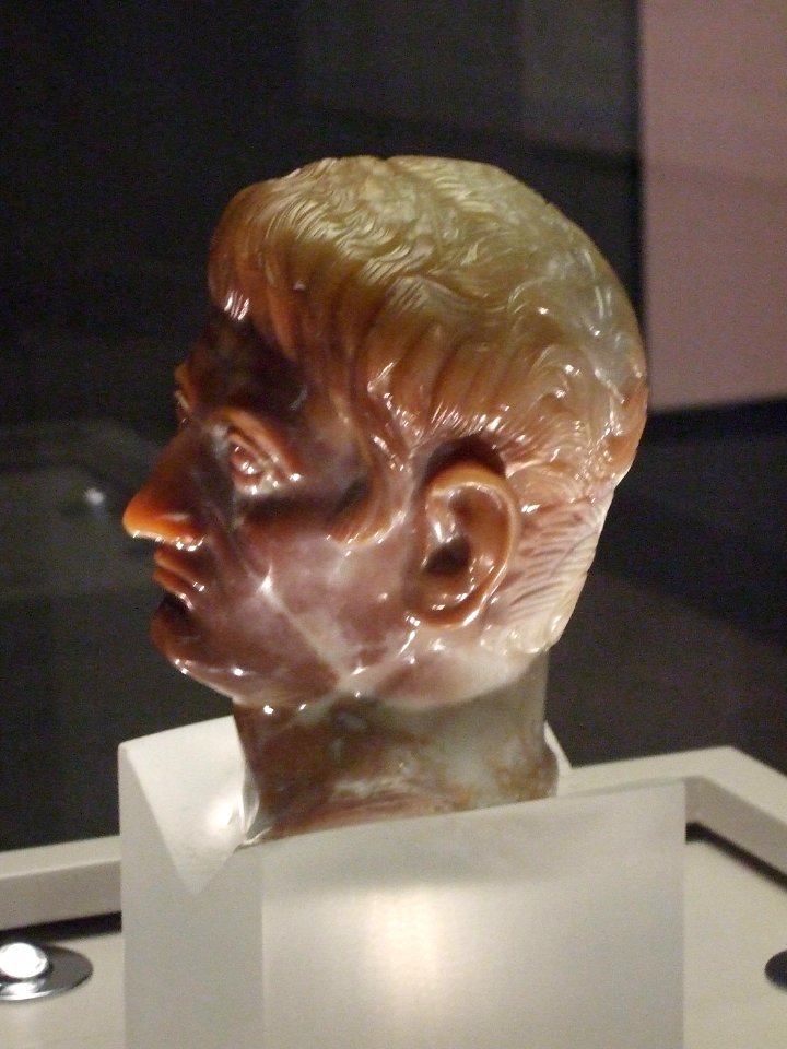 Zaragoza - Museo - Divvs Avgvstvs 03