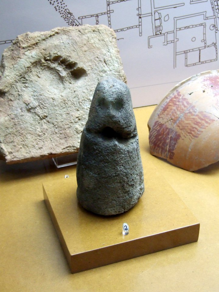 Zaragoza - Museo - Pesa antropomorfa de Botorrita