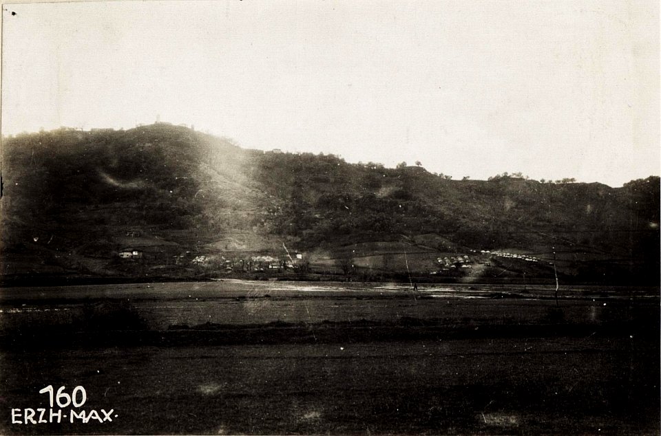 Zeltstadt an der Strasse nach Vora. (BildID 15573218)