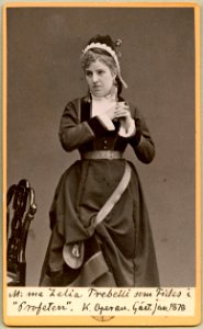 Zelia Trebelli, rollporträtt - SMV - H8 143