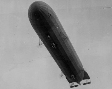 Zeppellen L II (i.e., zeppelin) LCCN2014694615 (cropped)
