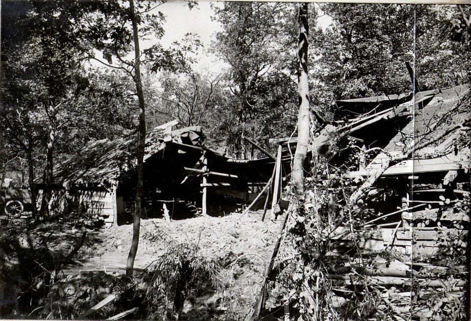 Zerstörte Baracke im Wippachtal. (BildID 15602830)