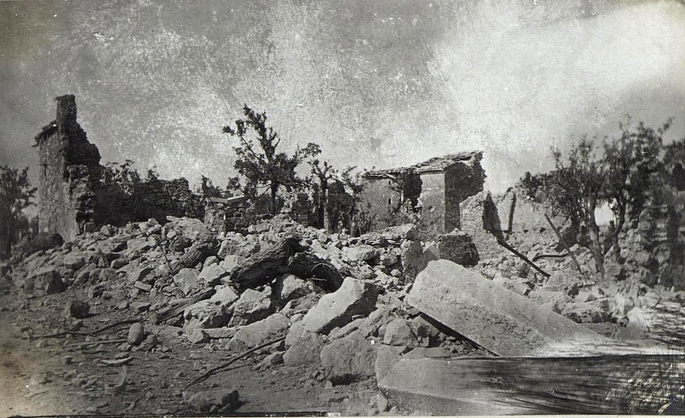 Zerschossenes Haus in Korite.Juni 1917. (BildID 15596286)