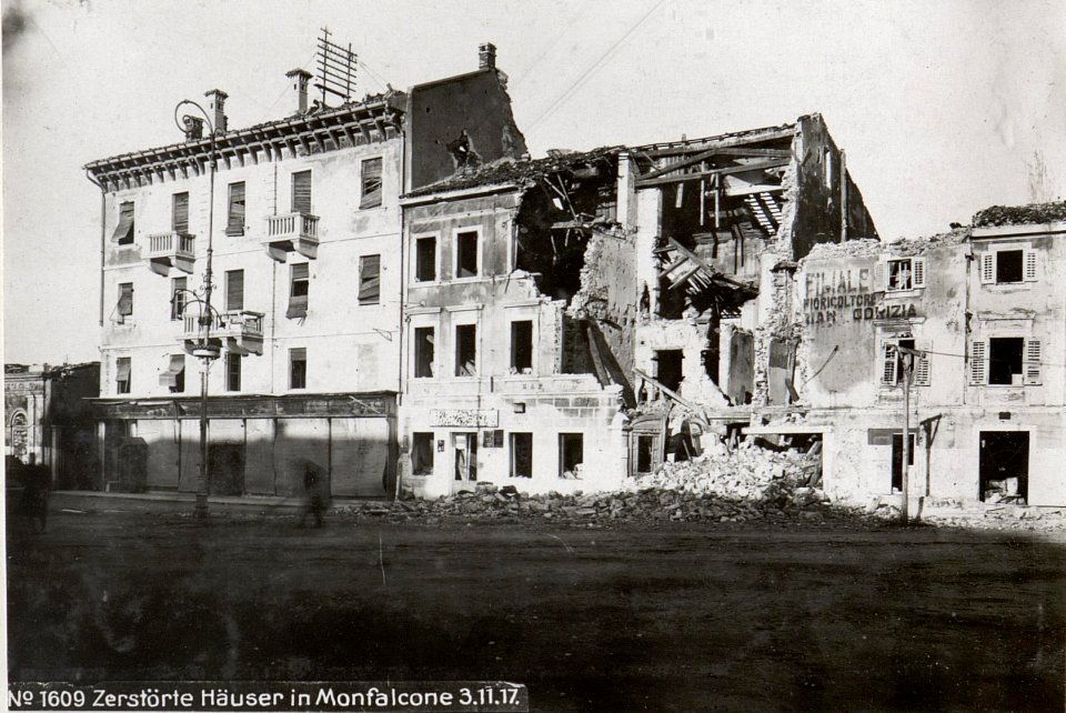Zerstörte Häuser in Monfalcone 3.11.17. (BildID 15607690)