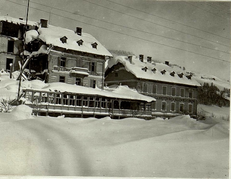 Zerschossenes Hotel in Neu-Toblach. (BildID 15520499)