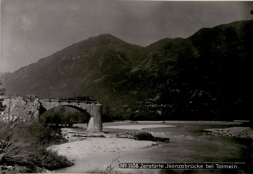 Zerstörte Isonzobrücke bei Tolmein. (BildID 15737376)