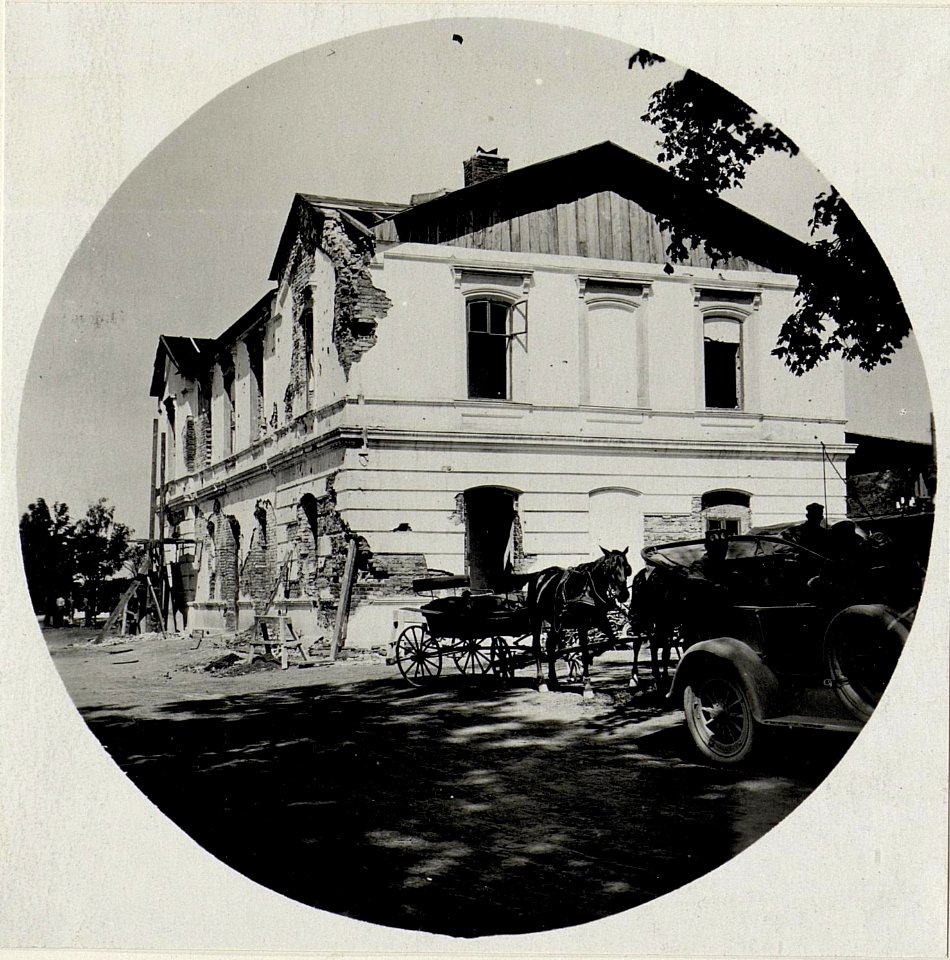 Zerstörter Bahnhof Sboriw (Zborow) nach dem Durchbruch im Jahr 1917 (BildID 15543936)