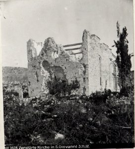 Zerstörte Kirche in S.Giovanni 3.11.17. (BildID 15607823)