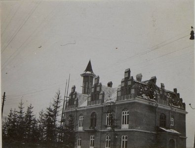 Zerstörte Häuser in Dorna Watra. (BildID 15451840)